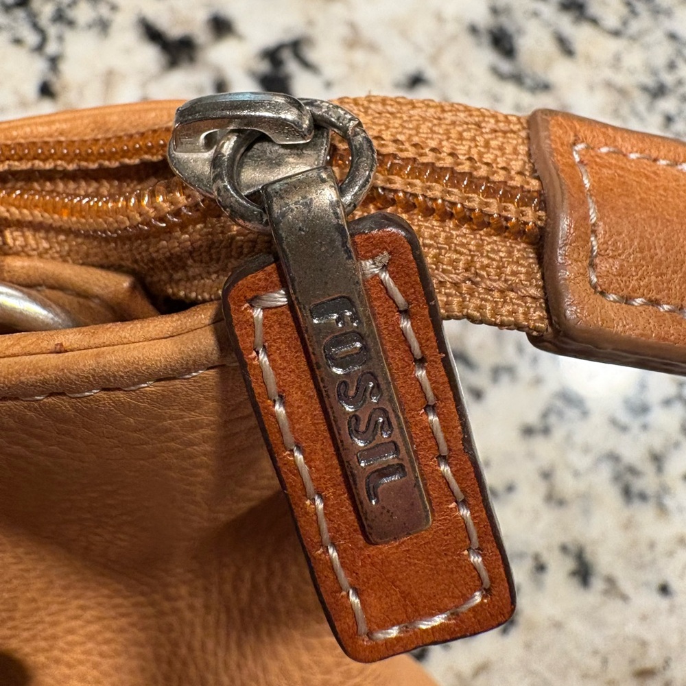 Fossil Tan and Brown Shoulder Bag with Braided Detail - Picture 2 of 4